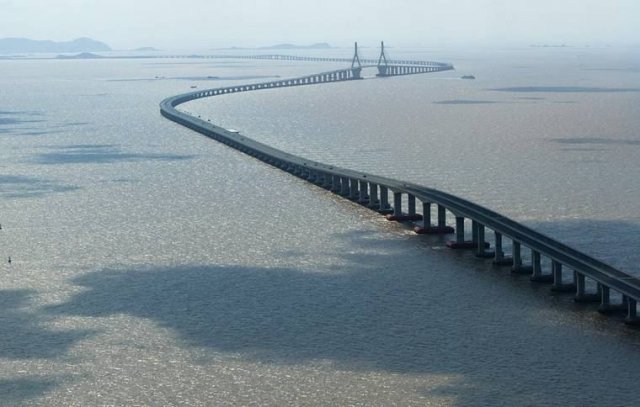 Mas Largo Puente. China